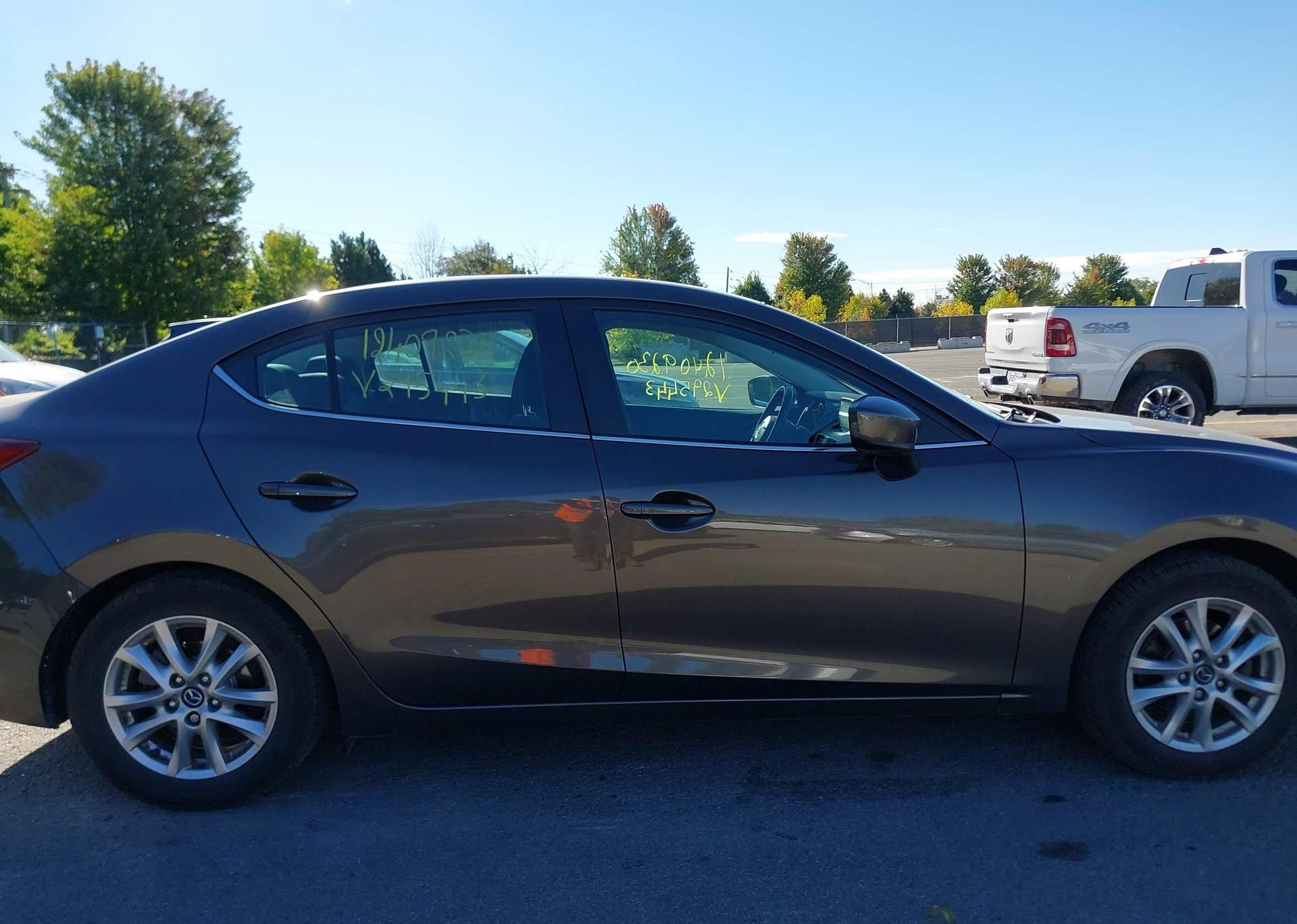 2016 MAZDA 3 TOURING