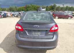 2013 FORD FIESTA SE