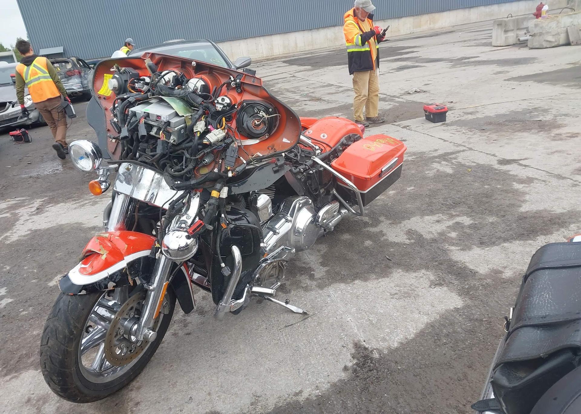 2012 HARLEY-DAVIDSON FLHTCUSE7 CVO ULTRA CLS ELECTRA GLD