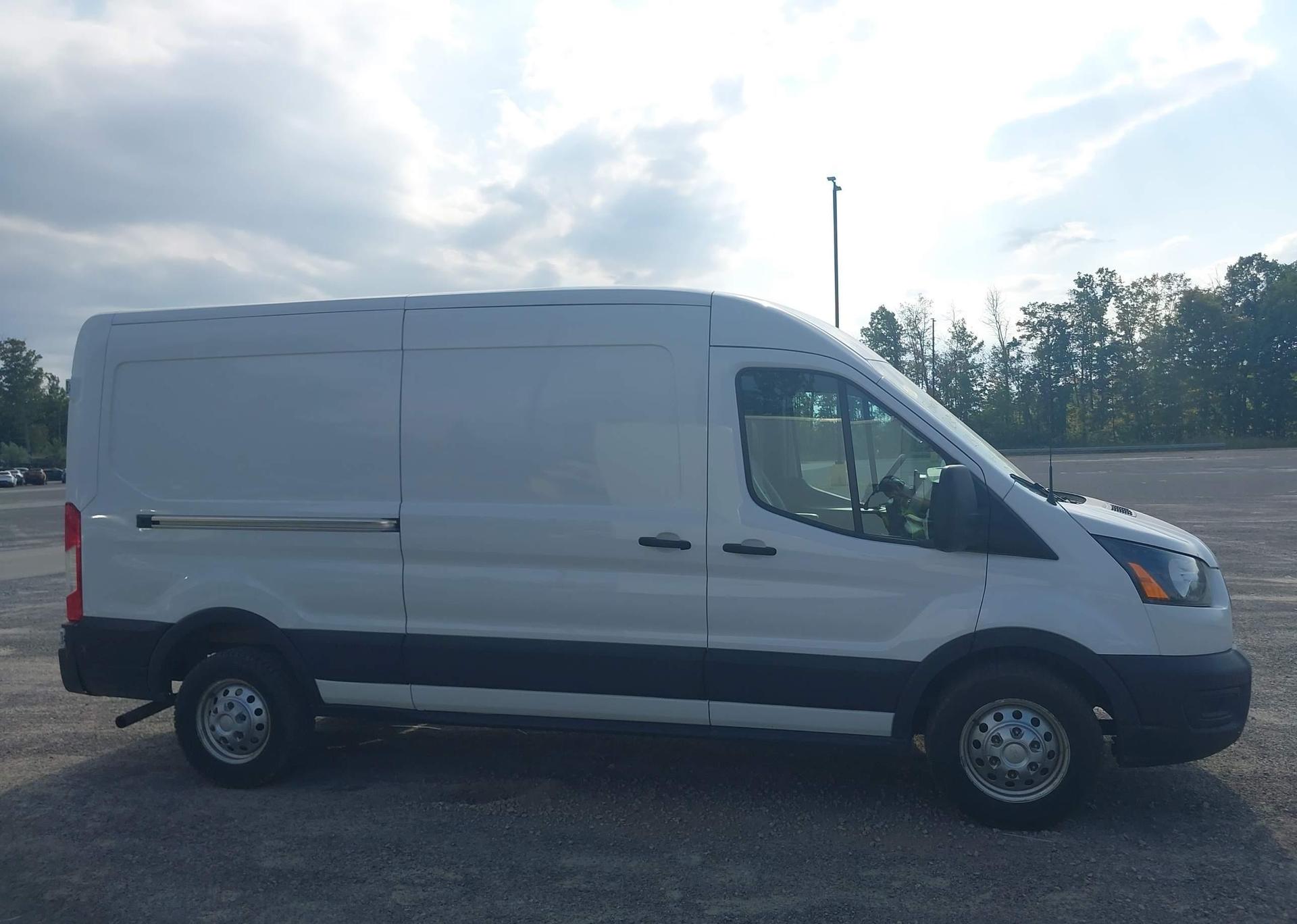 2023 FORD transit t-250