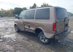2002 GMC SAFARI SL