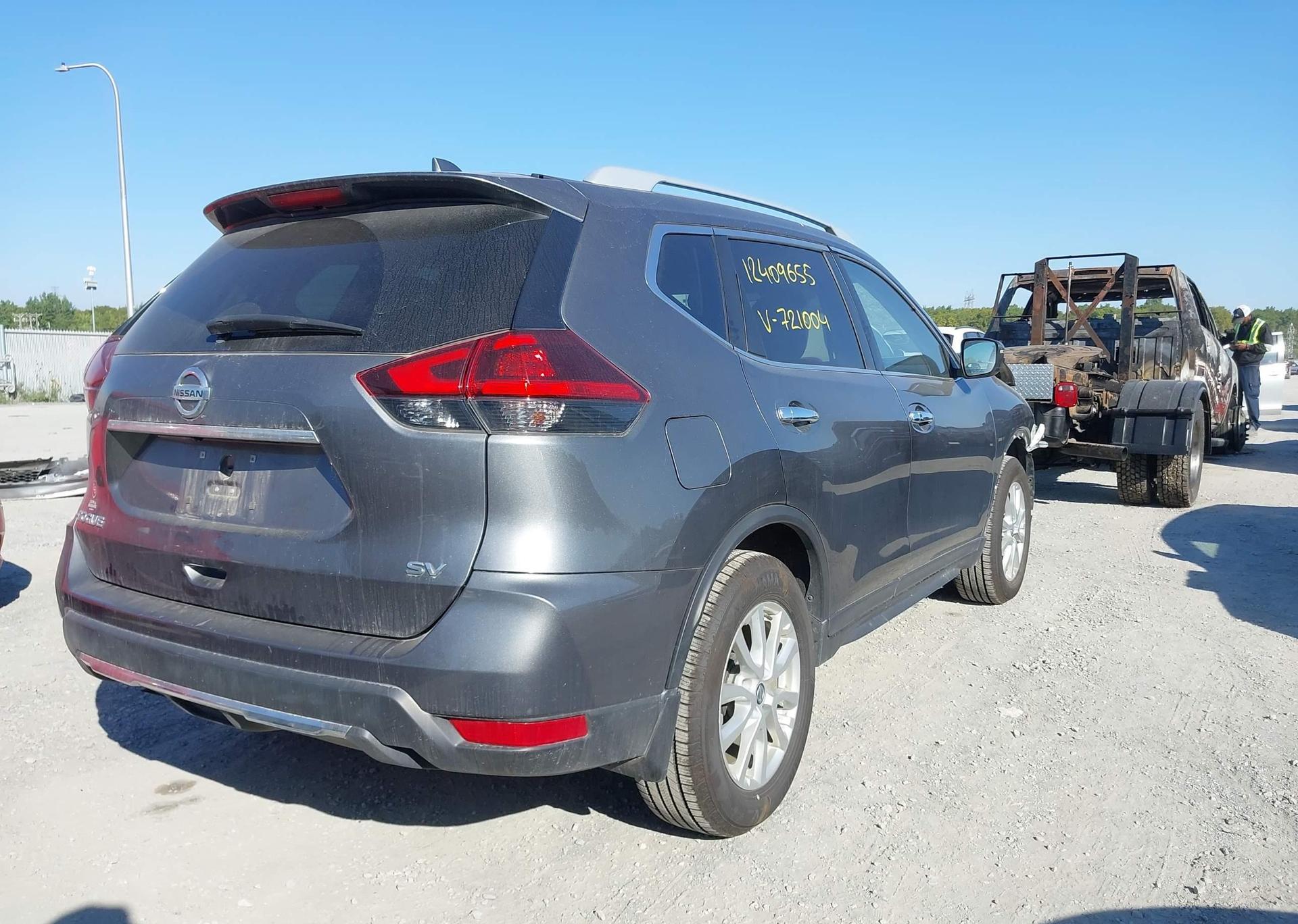 2019 NISSAN ROGUE S