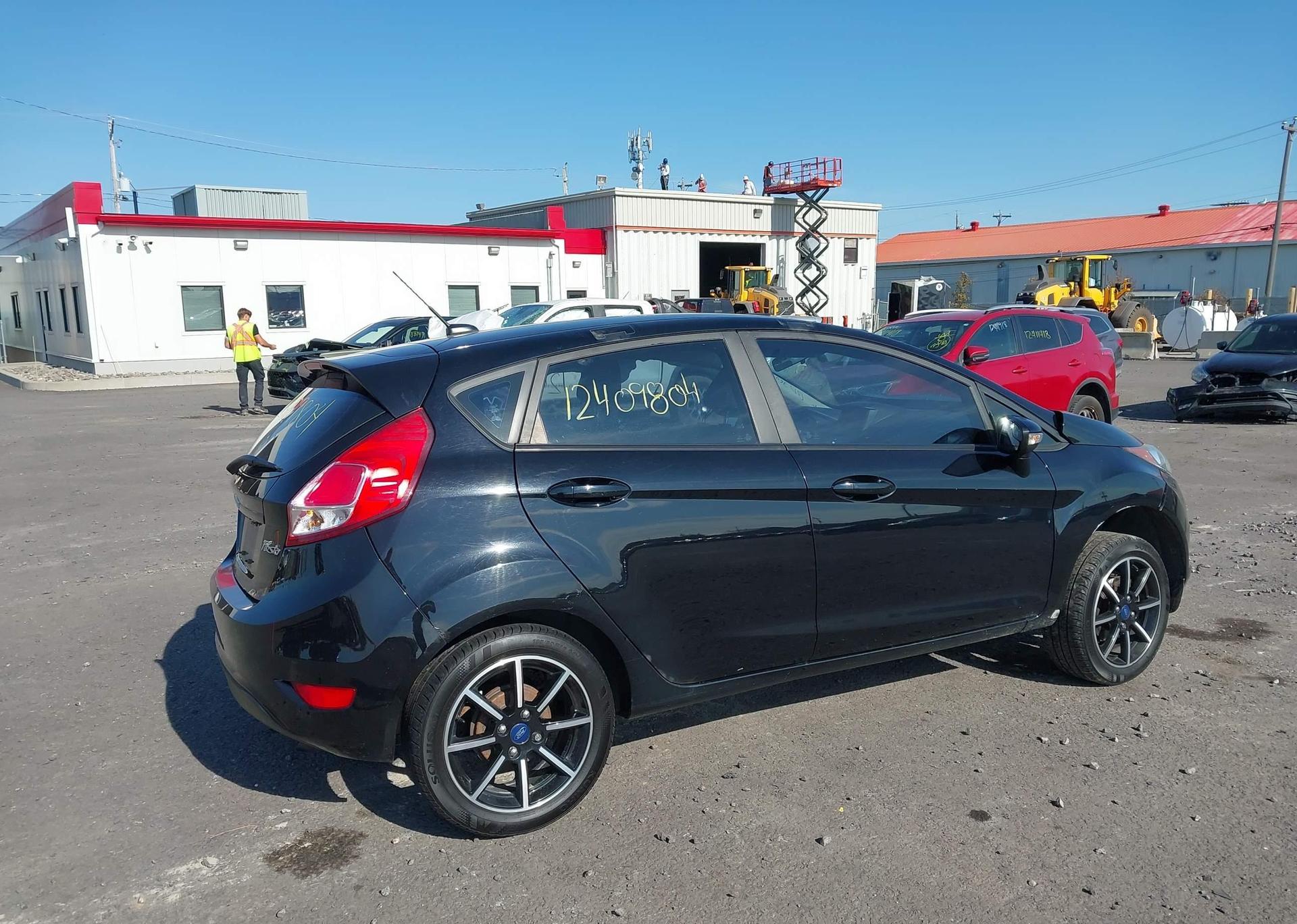 2017 FORD FIESTA SE