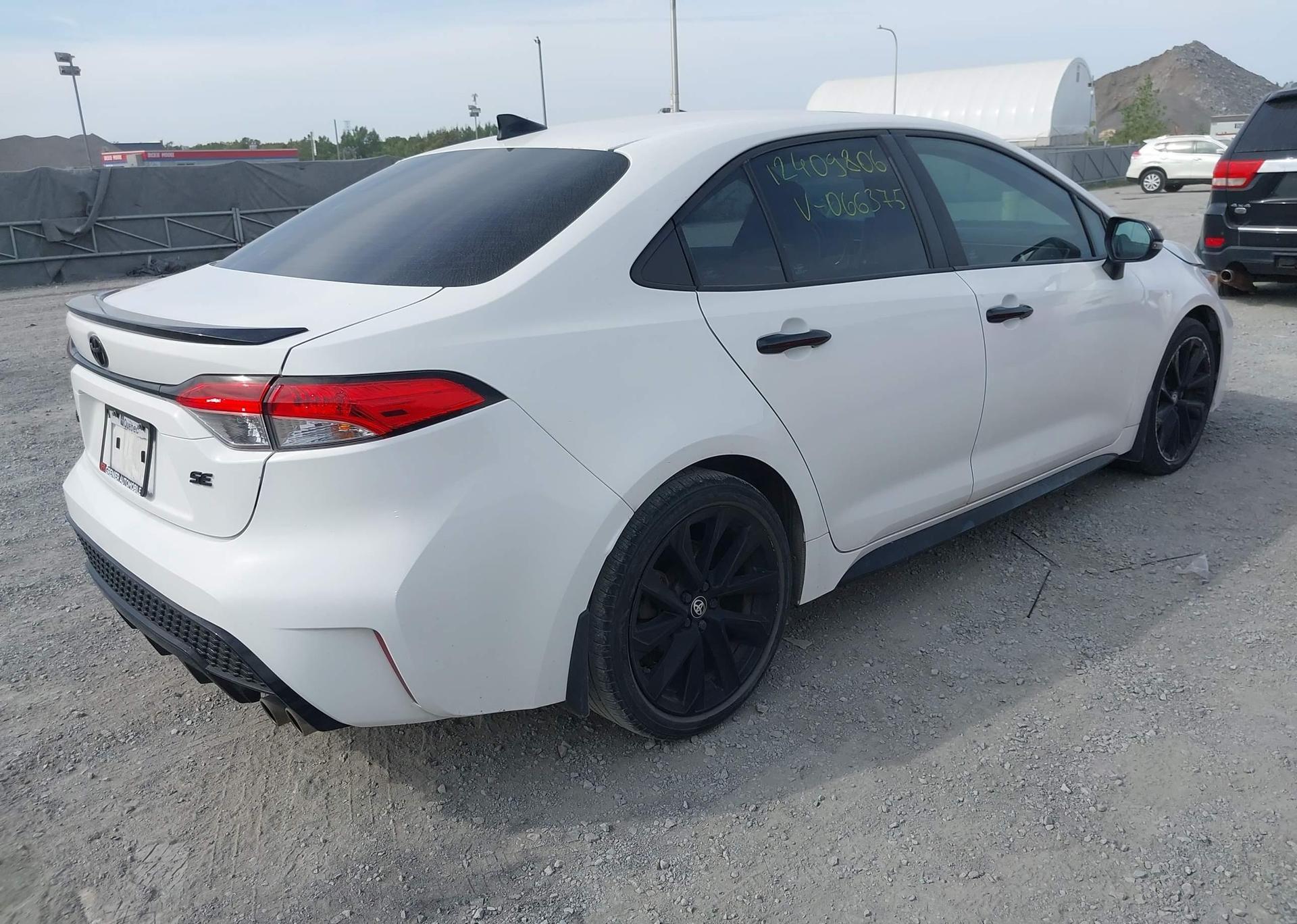 2021 TOYOTA COROLLA