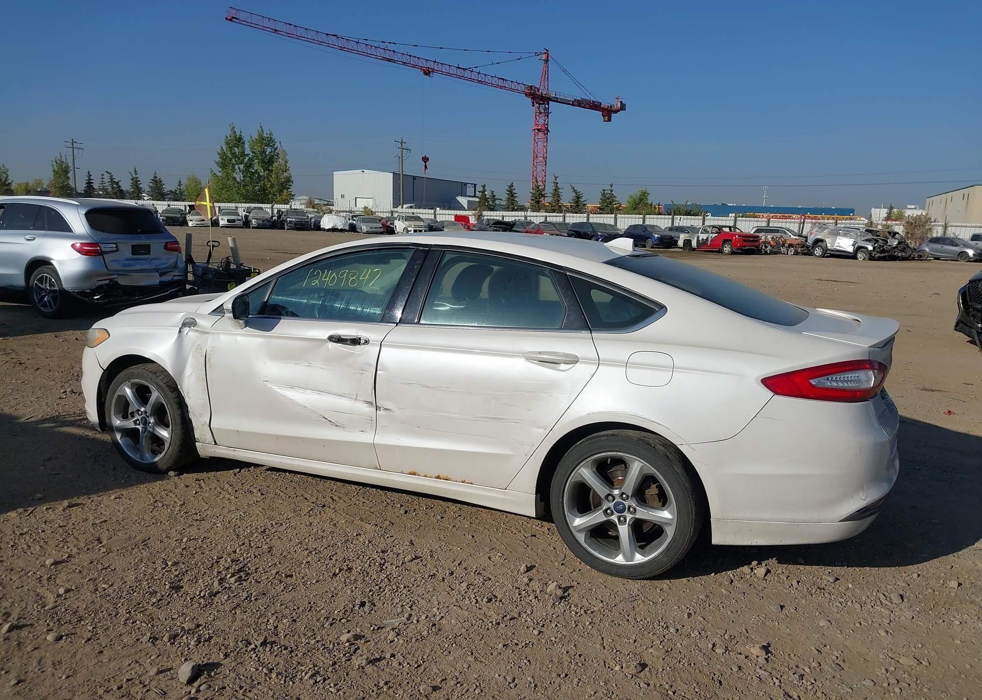 2013 FORD FUSION SE