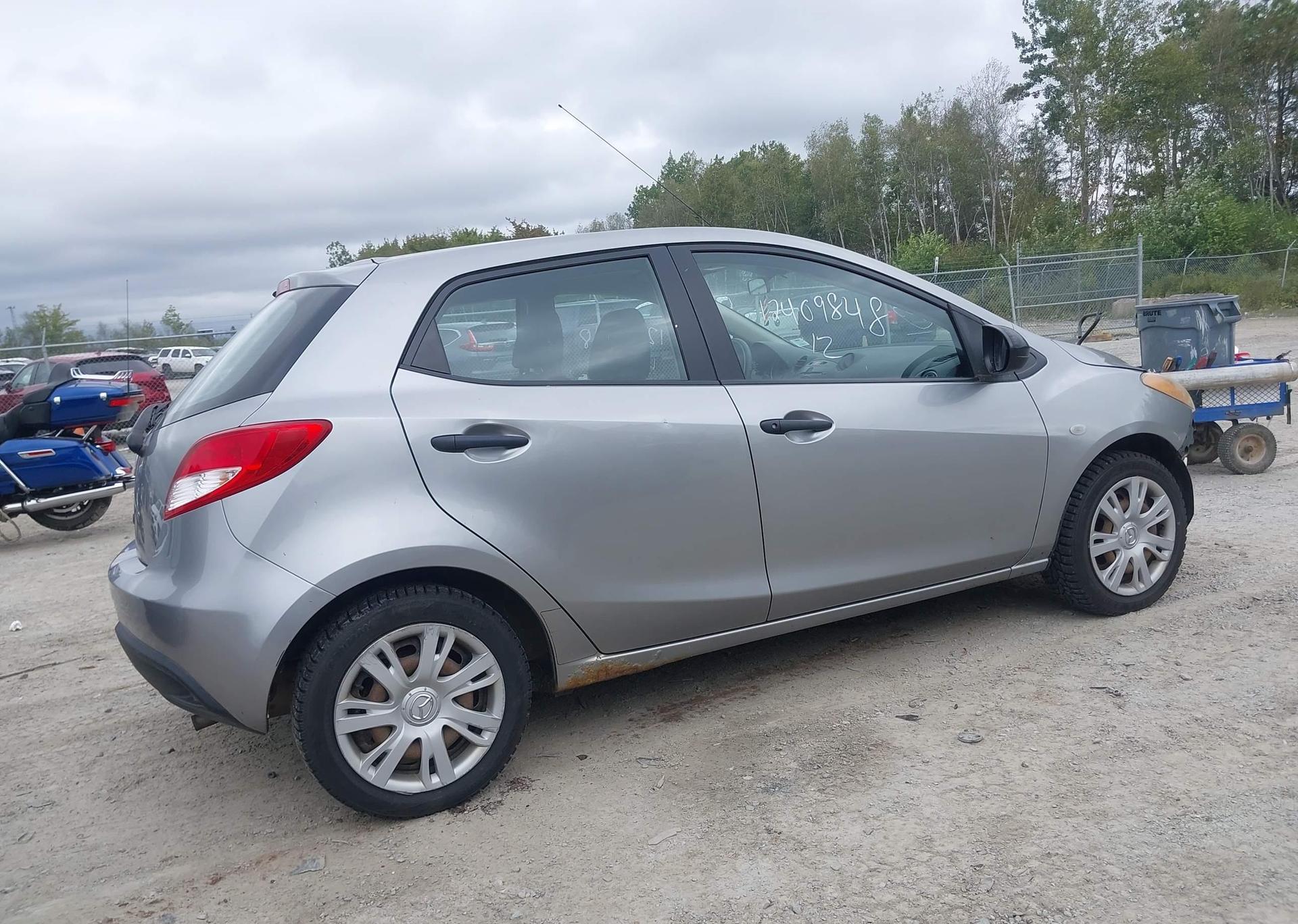 2012 MAZDA MAZDA2 GX