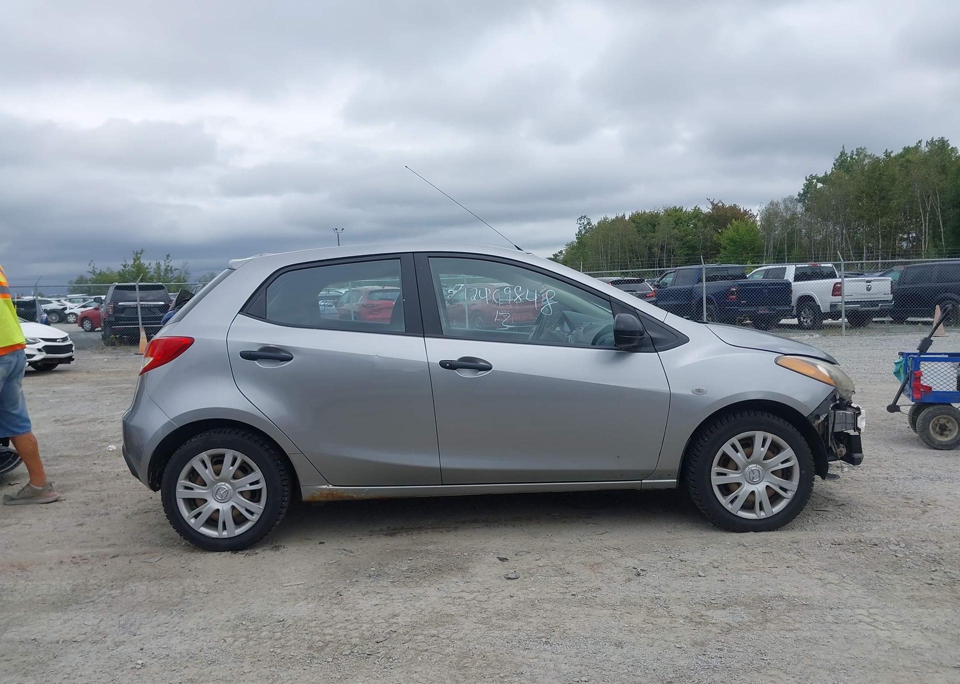 2012 MAZDA MAZDA2 GX