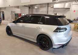 2017 VOLKSWAGEN GOLF R