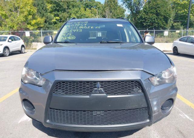 2013 MITSUBISHI OUTLANDER ES