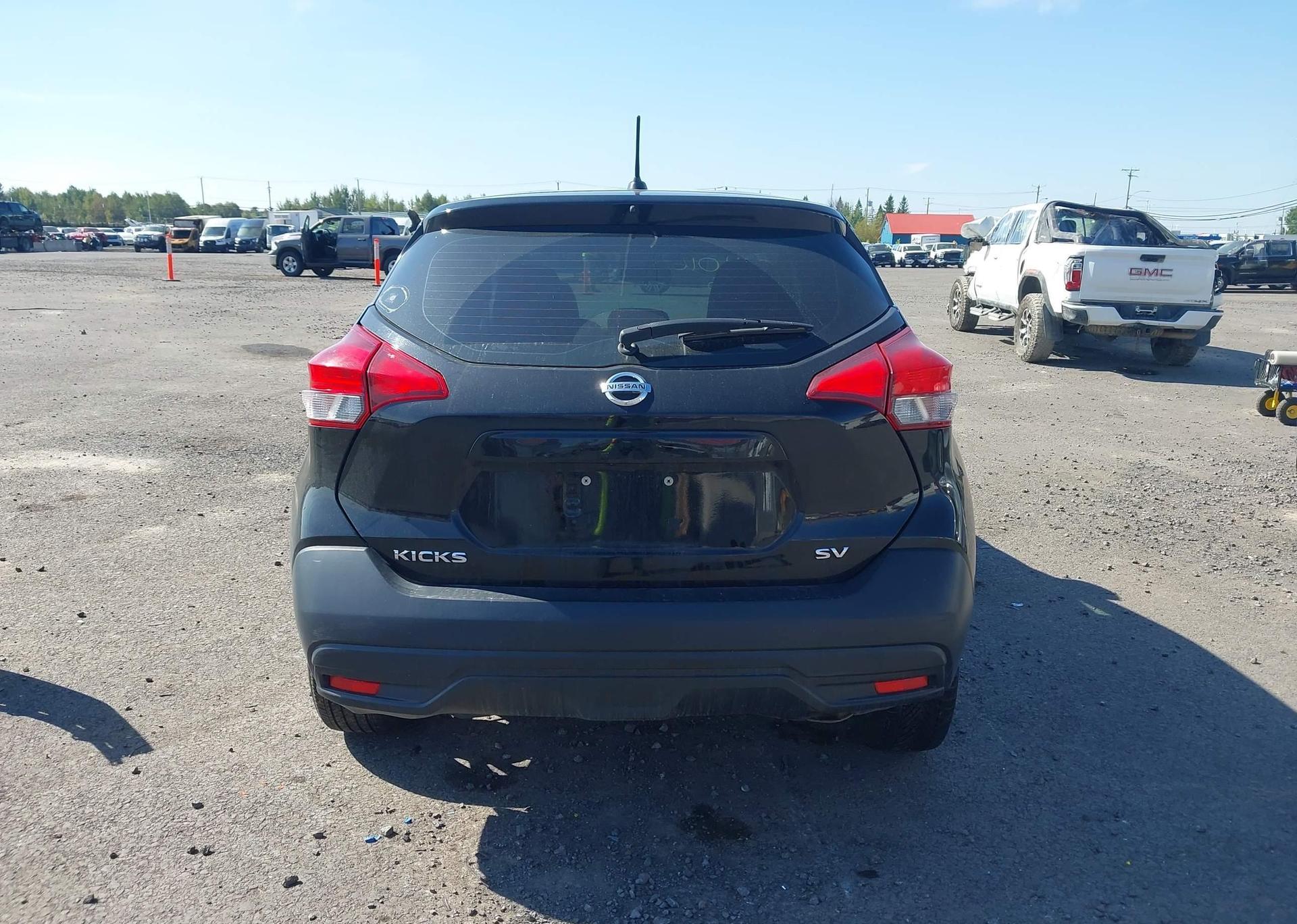2018 NISSAN KICKS S