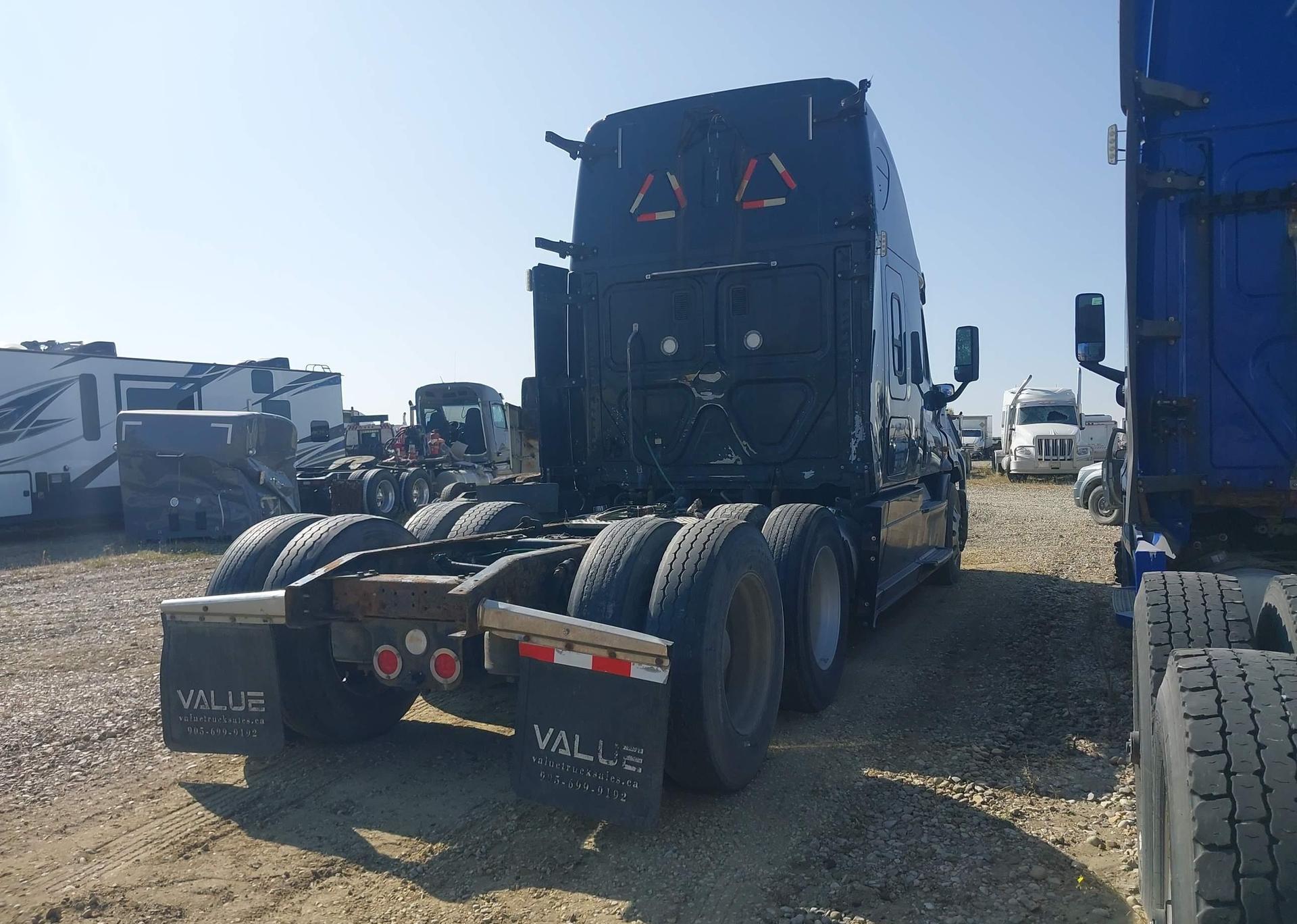 2017 FREIGHTLINER CASCADIA 125