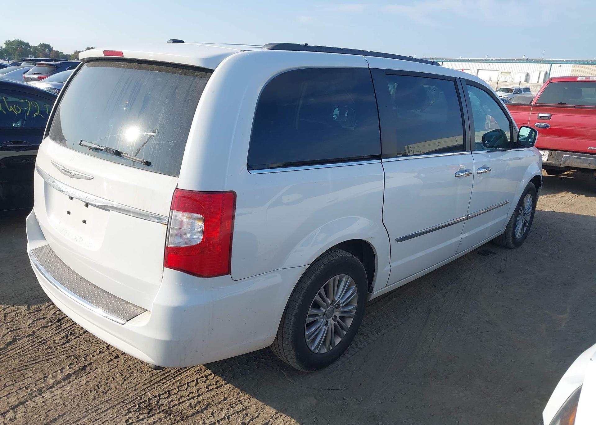 2015 CHRYSLER TOWN & COUNTRY TOURING L
