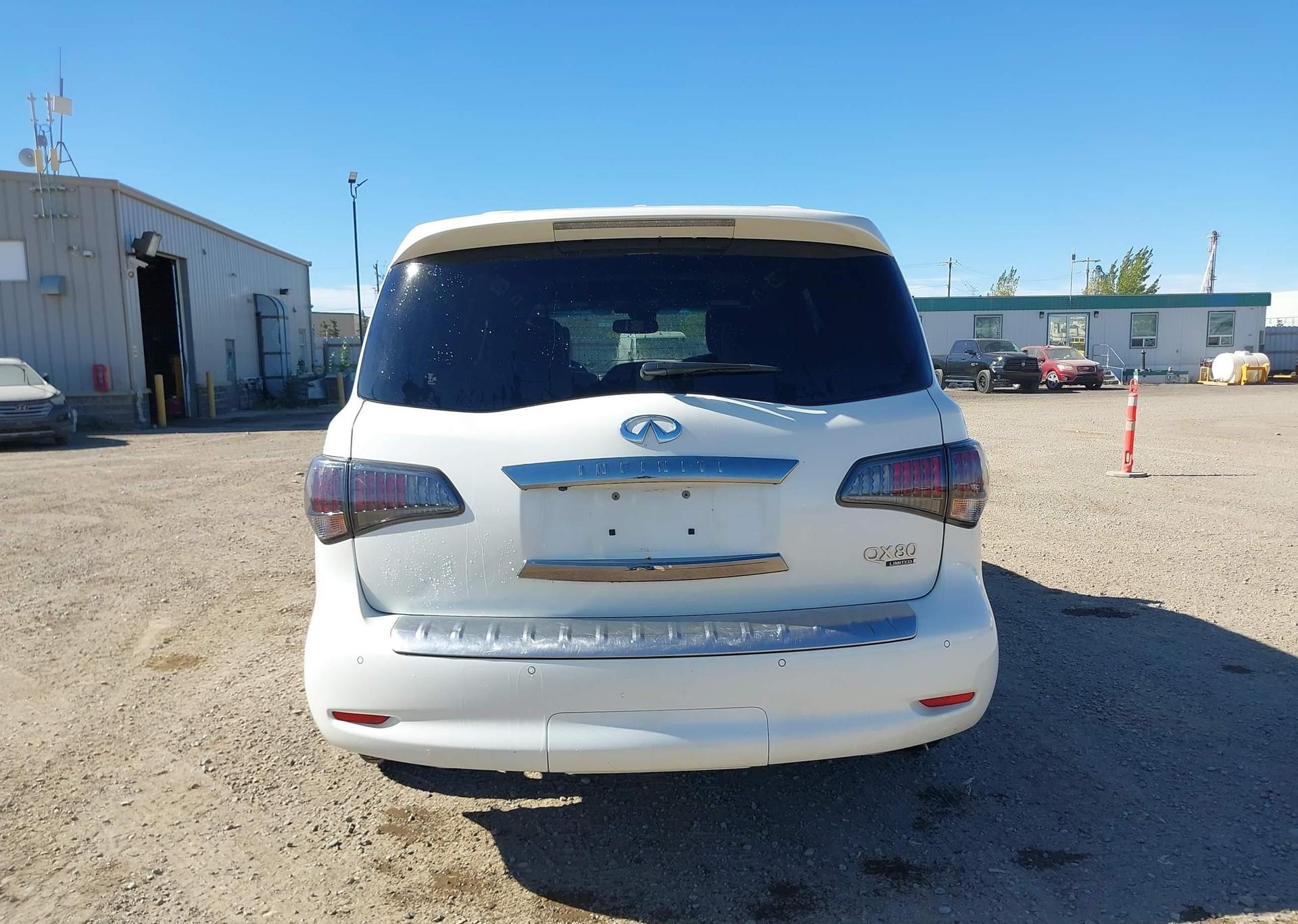 2016 INFINITI QX80