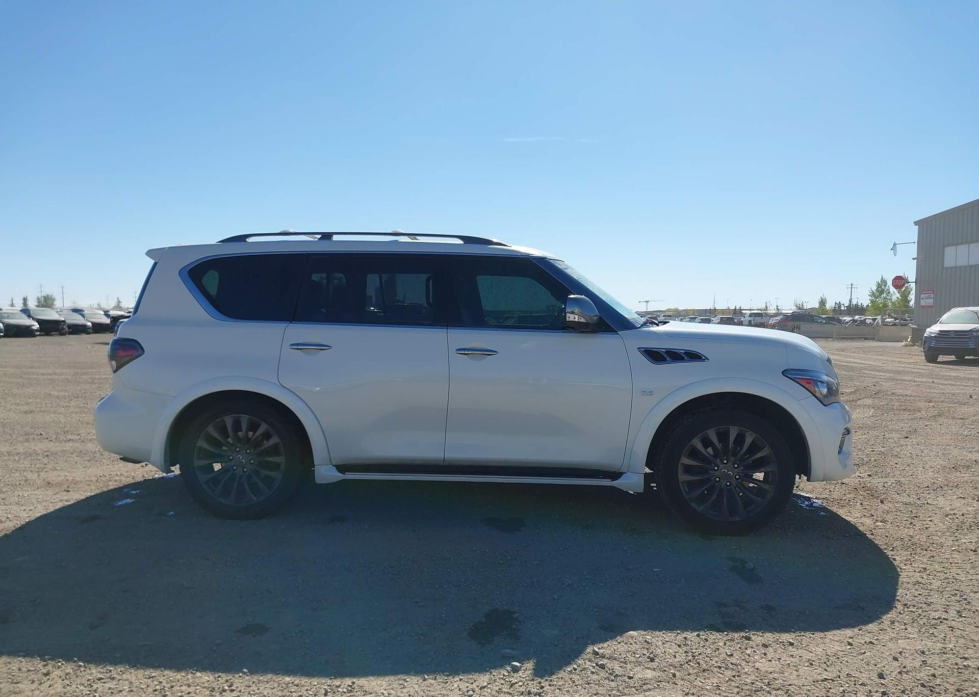 2016 INFINITI QX80