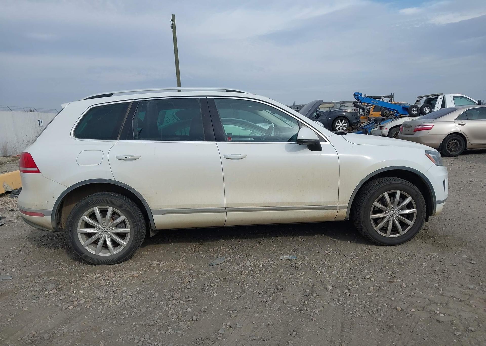 2016 VOLKSWAGEN TOUAREG 3.6L COMFORTLINE