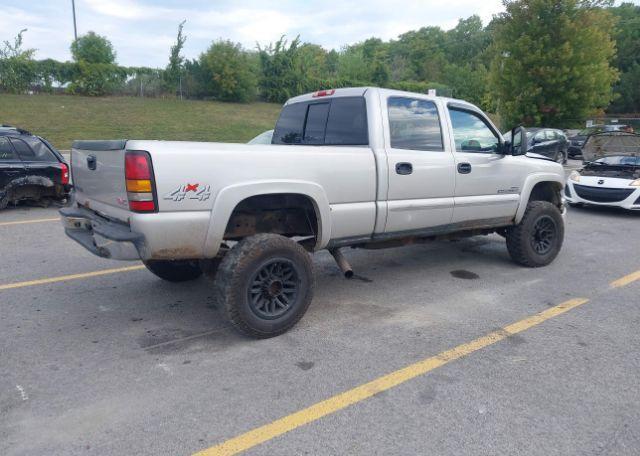 2005 GMC SIERRA 2500HD SL