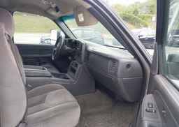2005 GMC SIERRA 2500HD SL