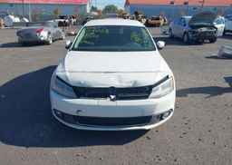 2012 VOLKSWAGEN JETTA 2.0 TDI COMFORTLINE