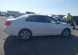 2012 VOLKSWAGEN JETTA 2.0 TDI COMFORTLINE