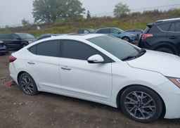 2019 HYUNDAI ELANTRA LUXURY