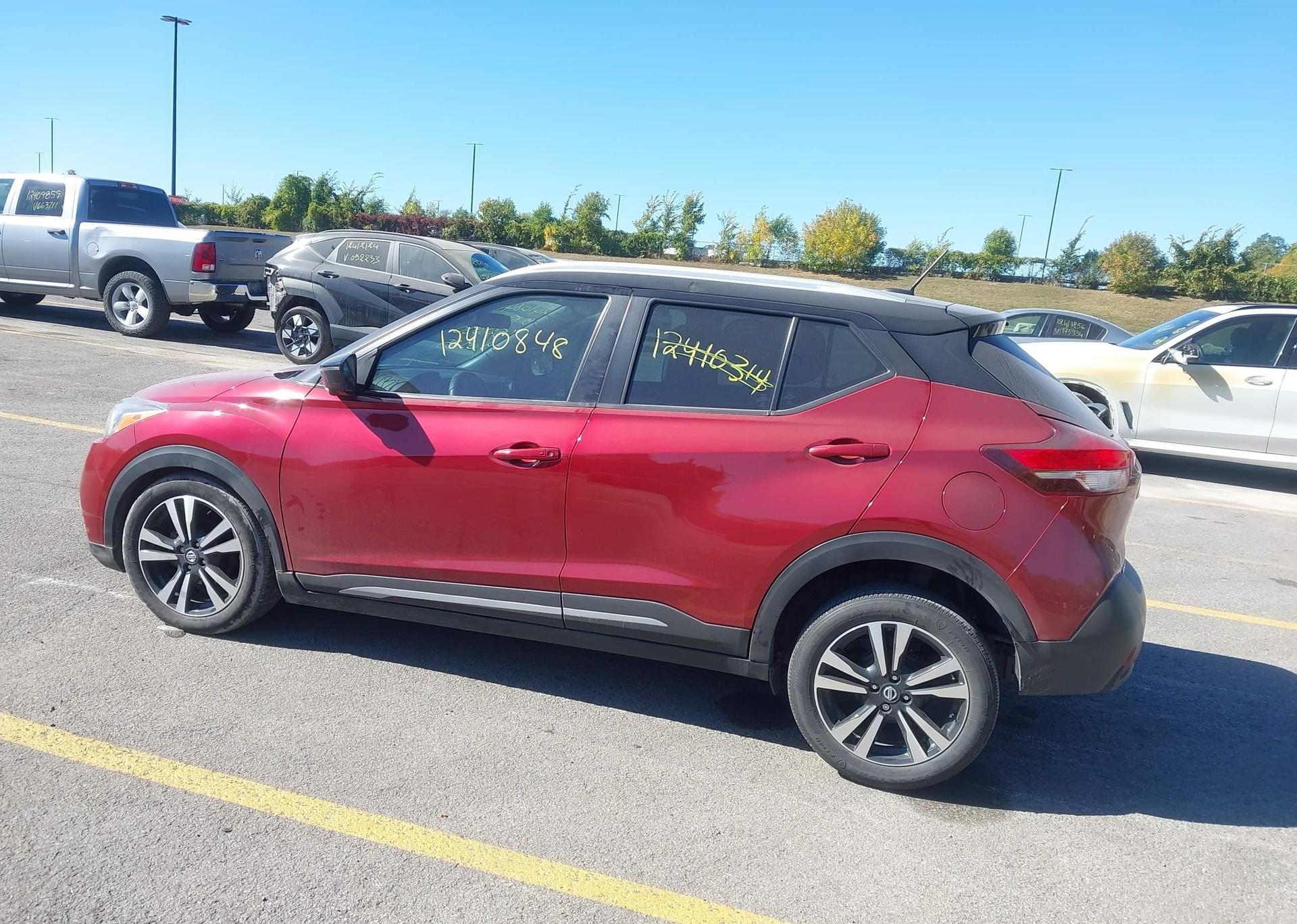 2019 NISSAN KICKS S