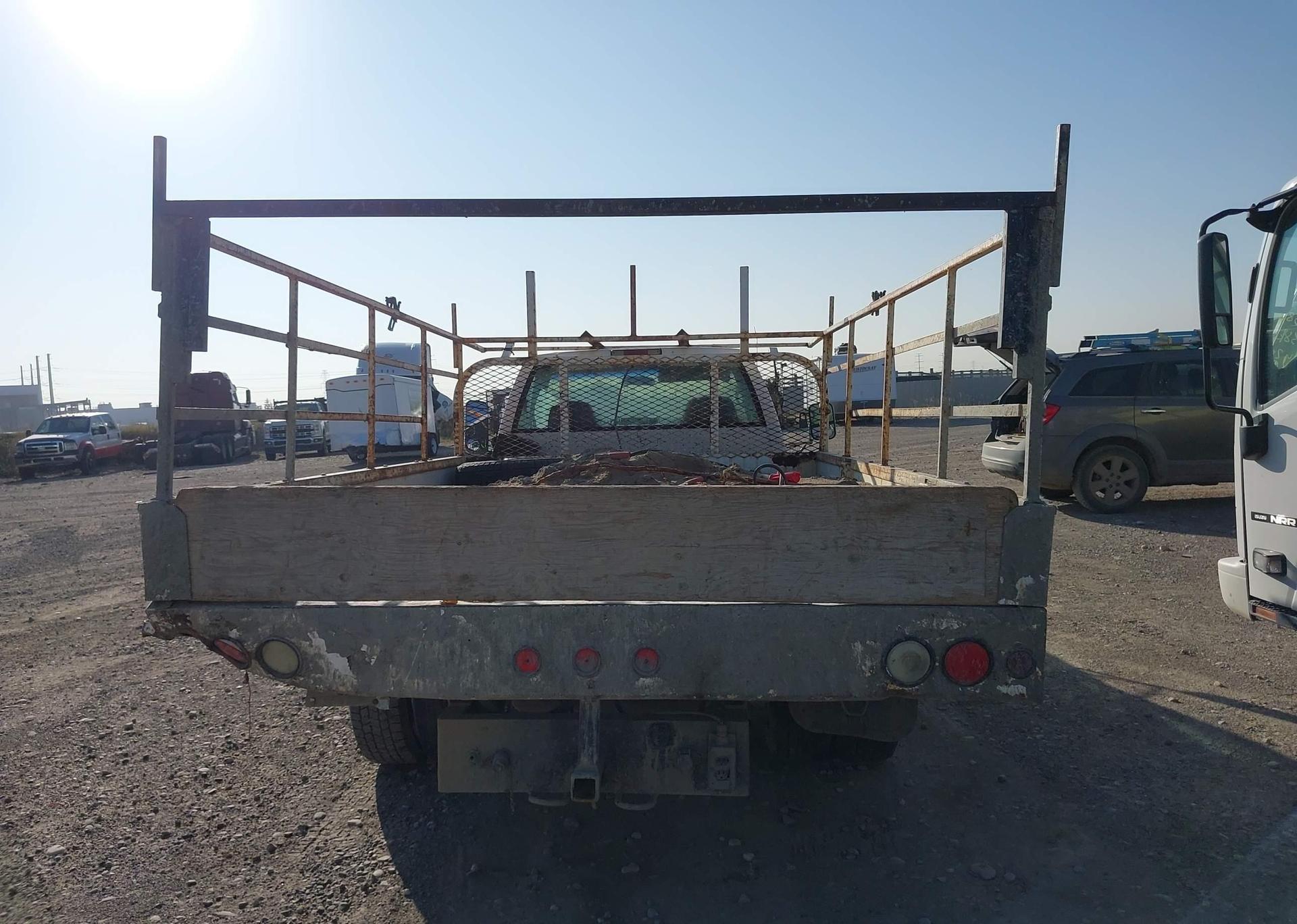 2000 CHEVROLET C3500 CHASSIS LS