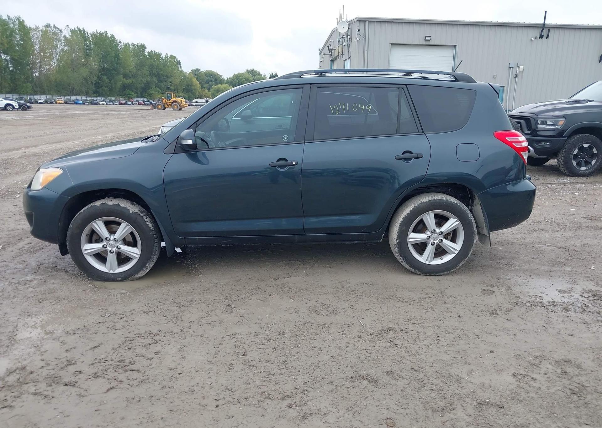 2011 TOYOTA RAV4