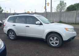 2010 SUBARU FORESTER XS