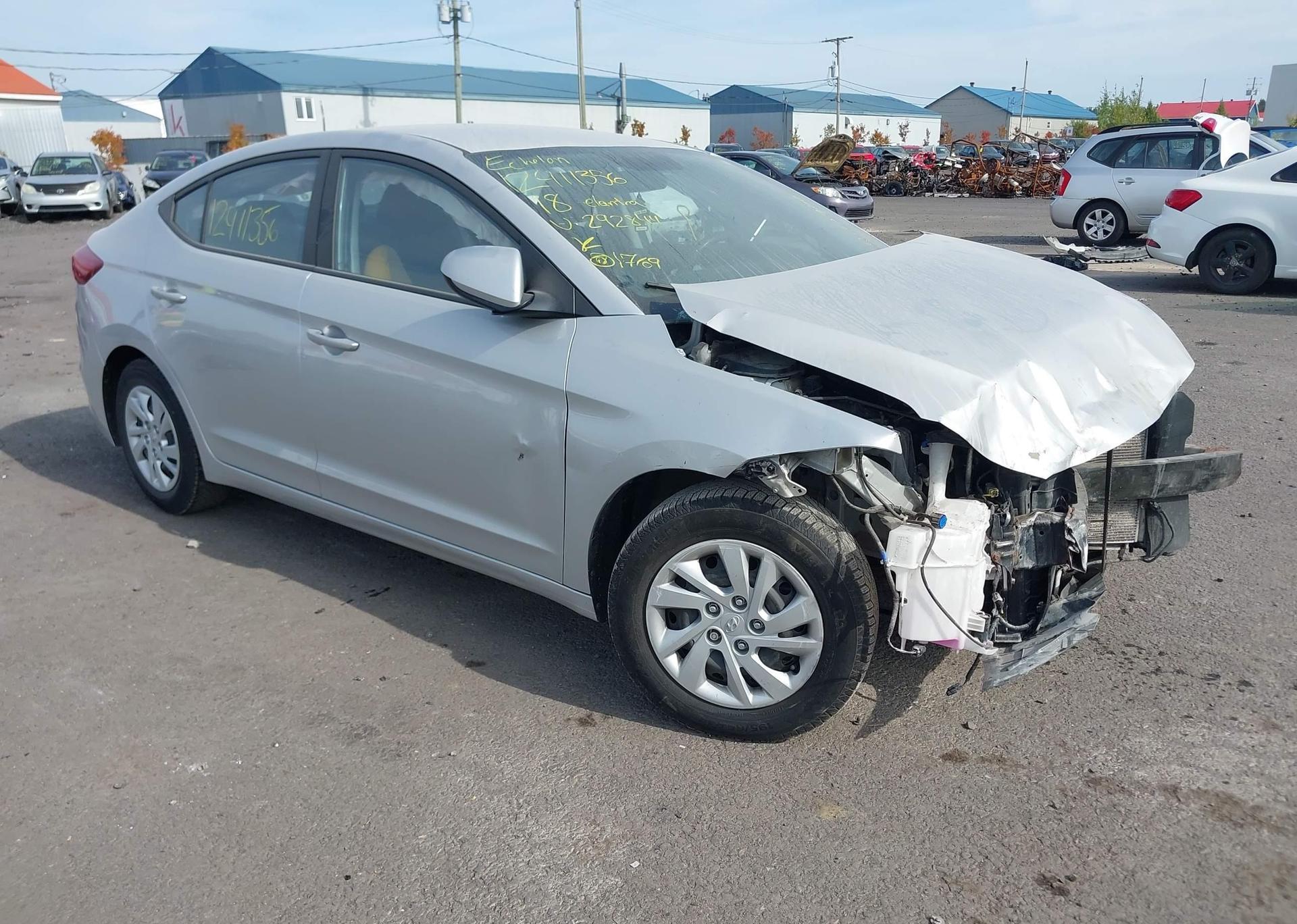 2018 HYUNDAI elantra se