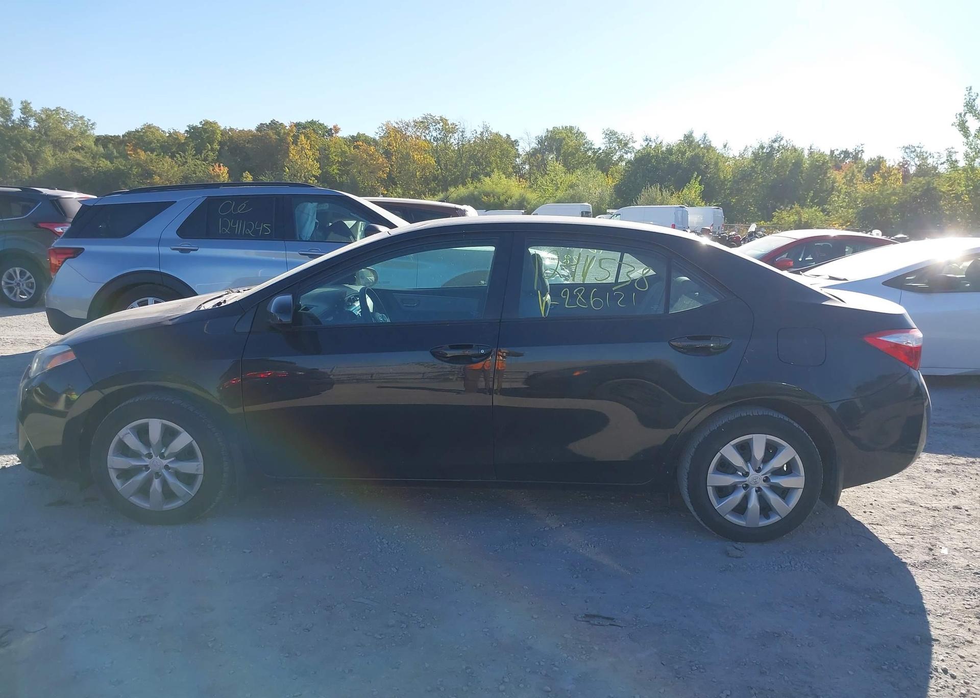 2015 TOYOTA COROLLA LE