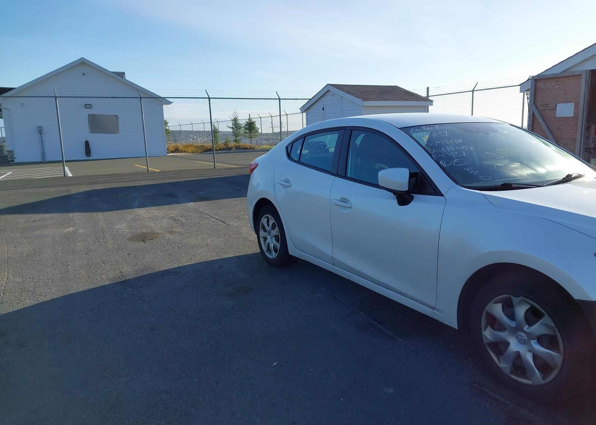 2015 MAZDA MAZDA3 GX