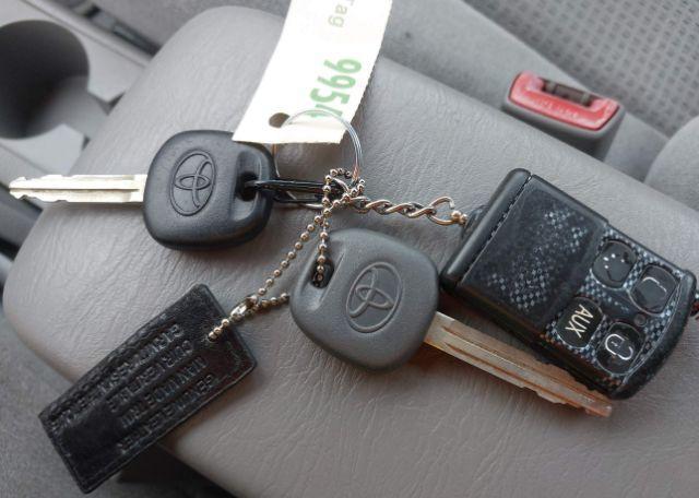 2006 TOYOTA COROLLA CE