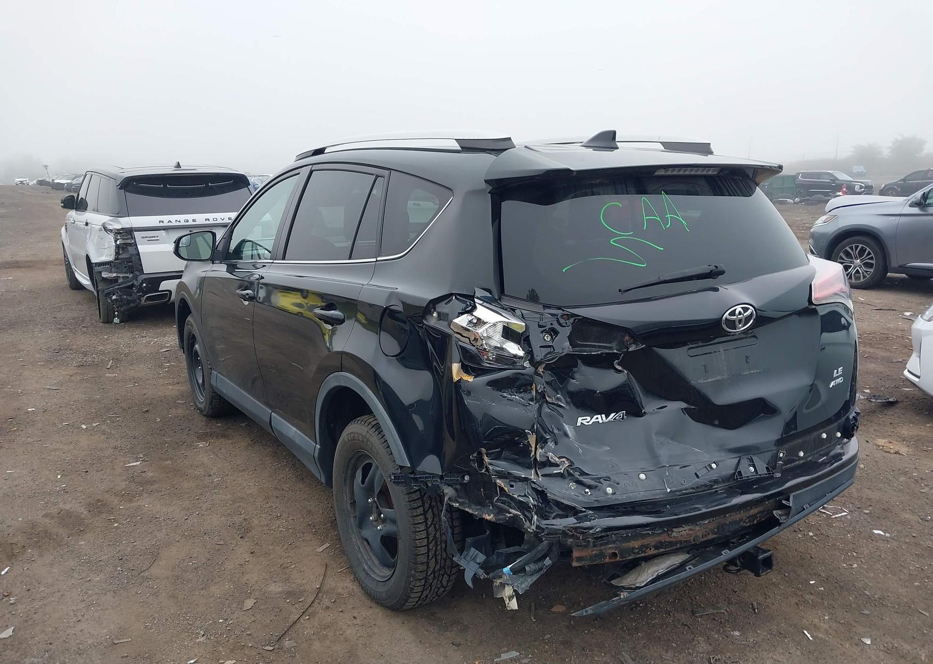 2016 TOYOTA RAV4 LE