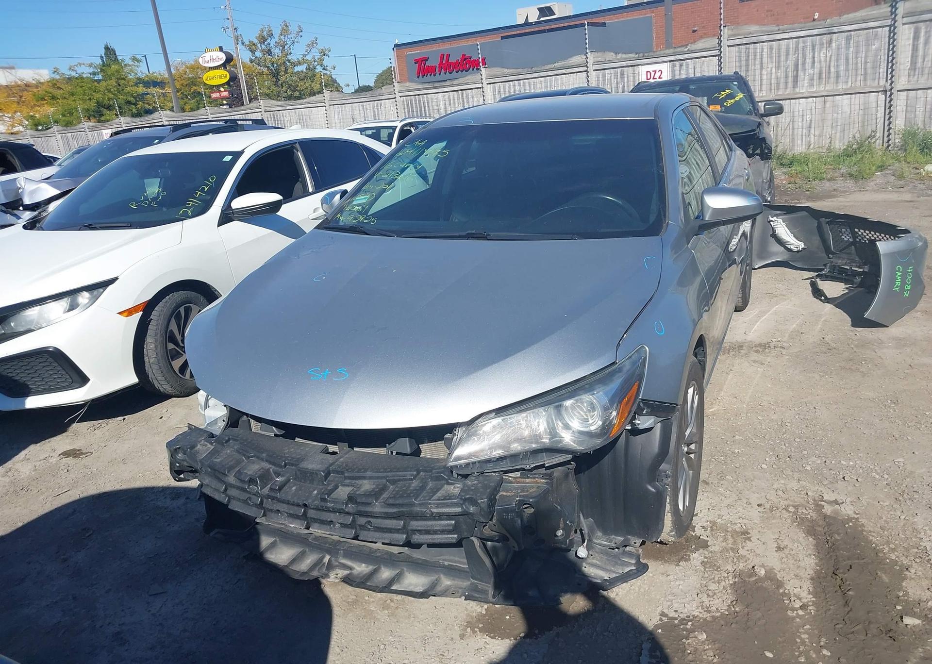 2016 TOYOTA CAMRY LE
