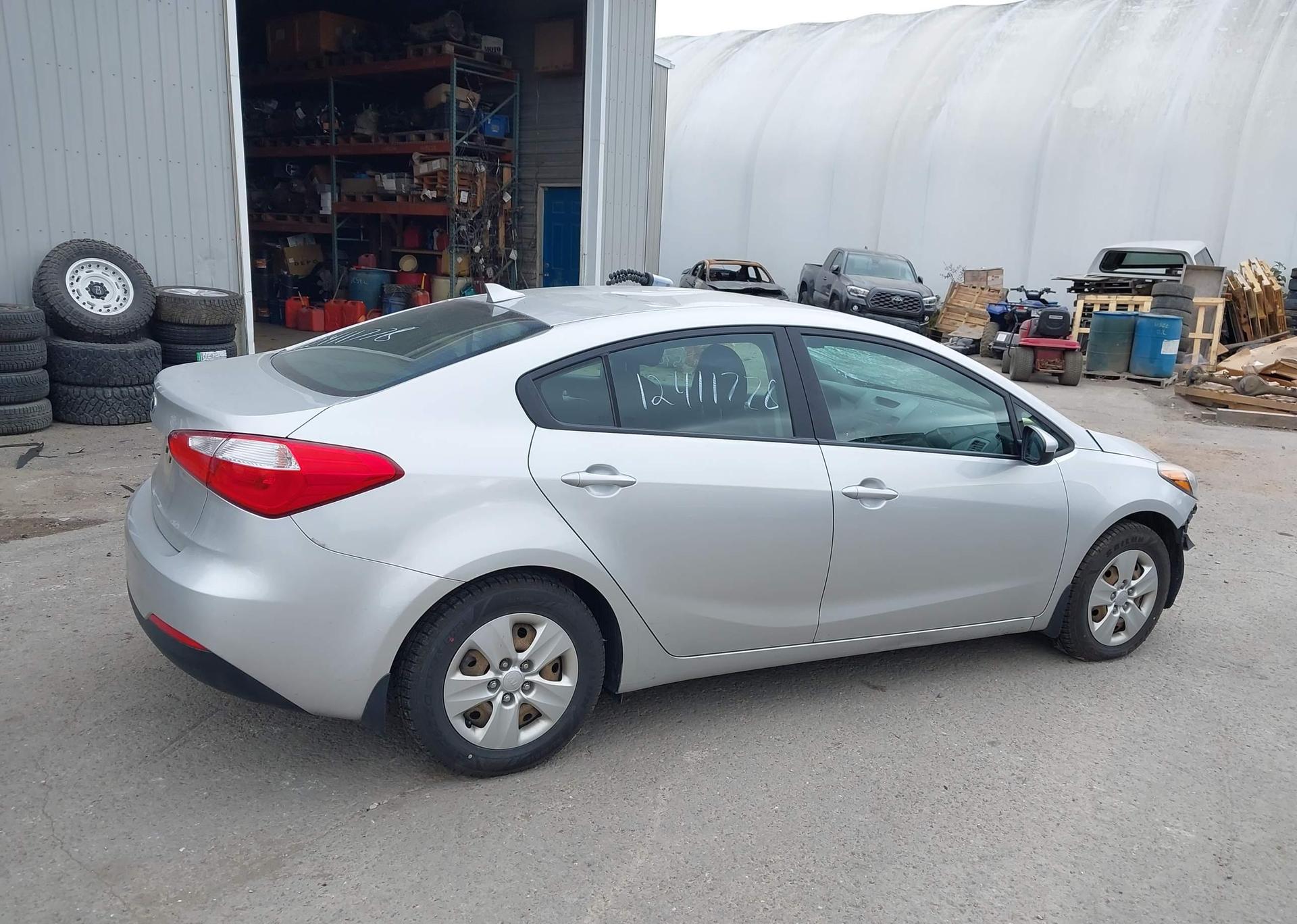 2015 KIA FORTE LX