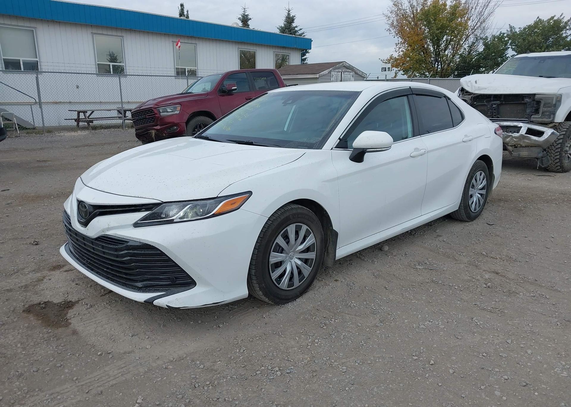 2020 TOYOTA CAMRY LE