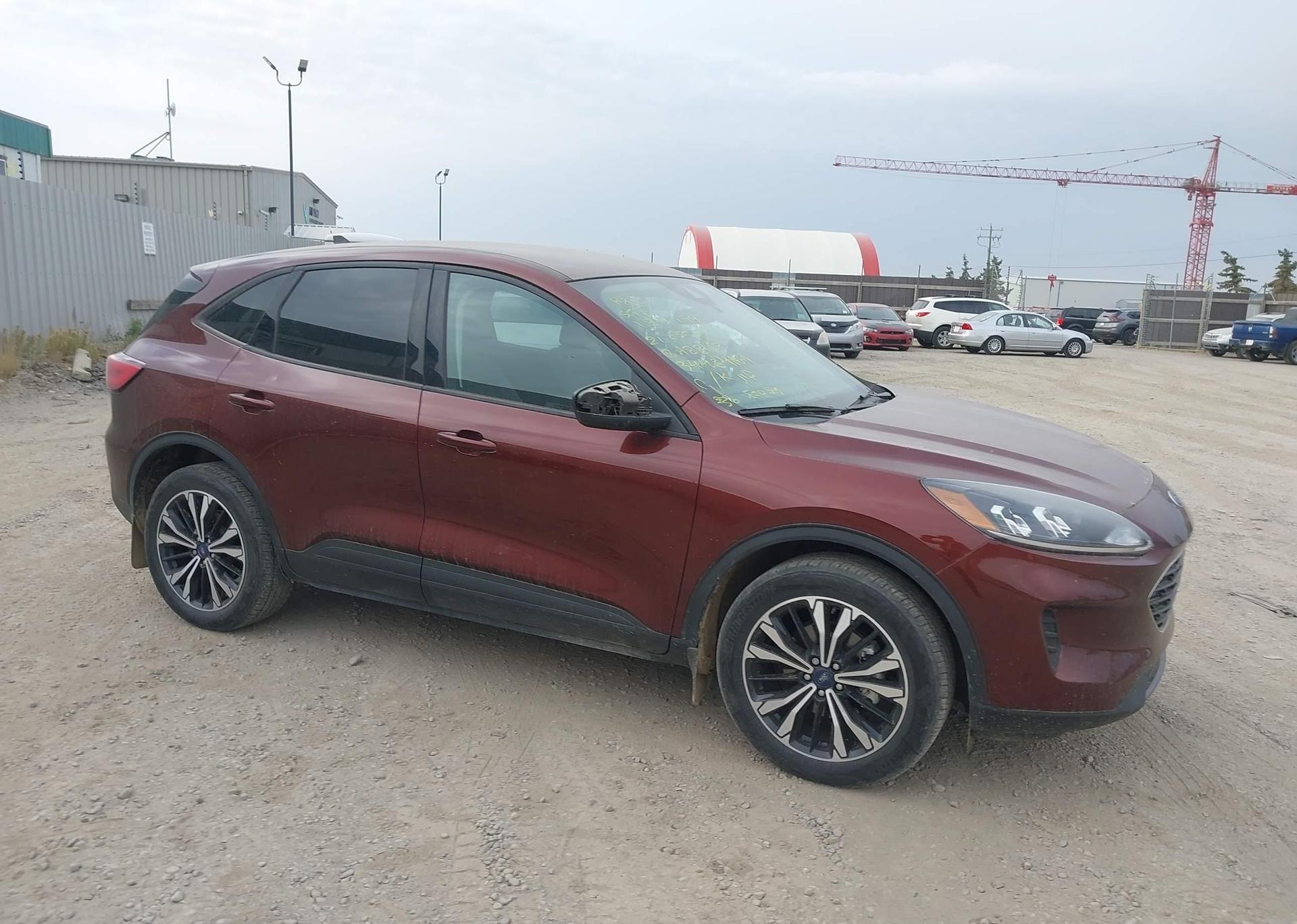 2021 FORD ESCAPE SE