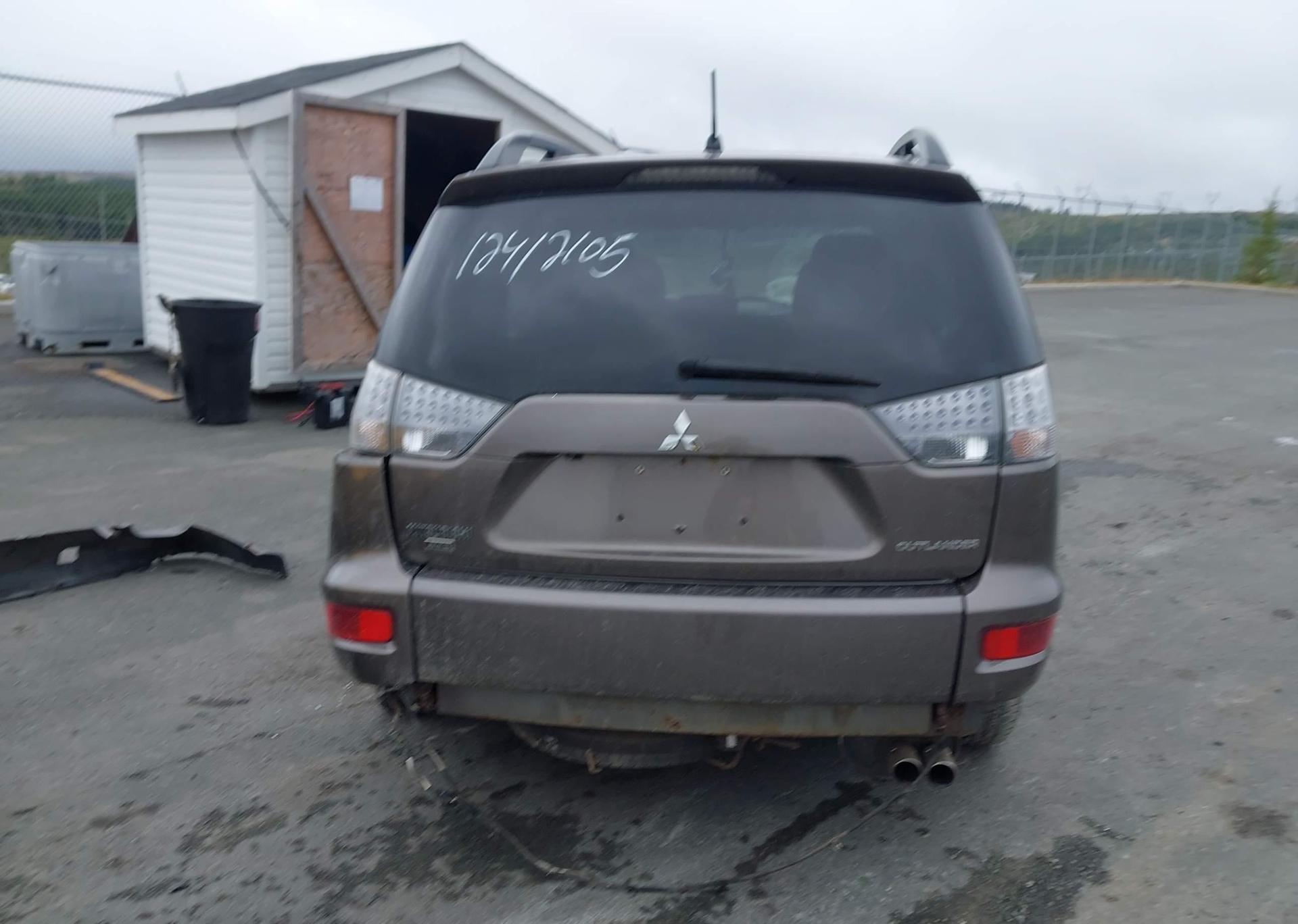 2012 MITSUBISHI OUTLANDER SE