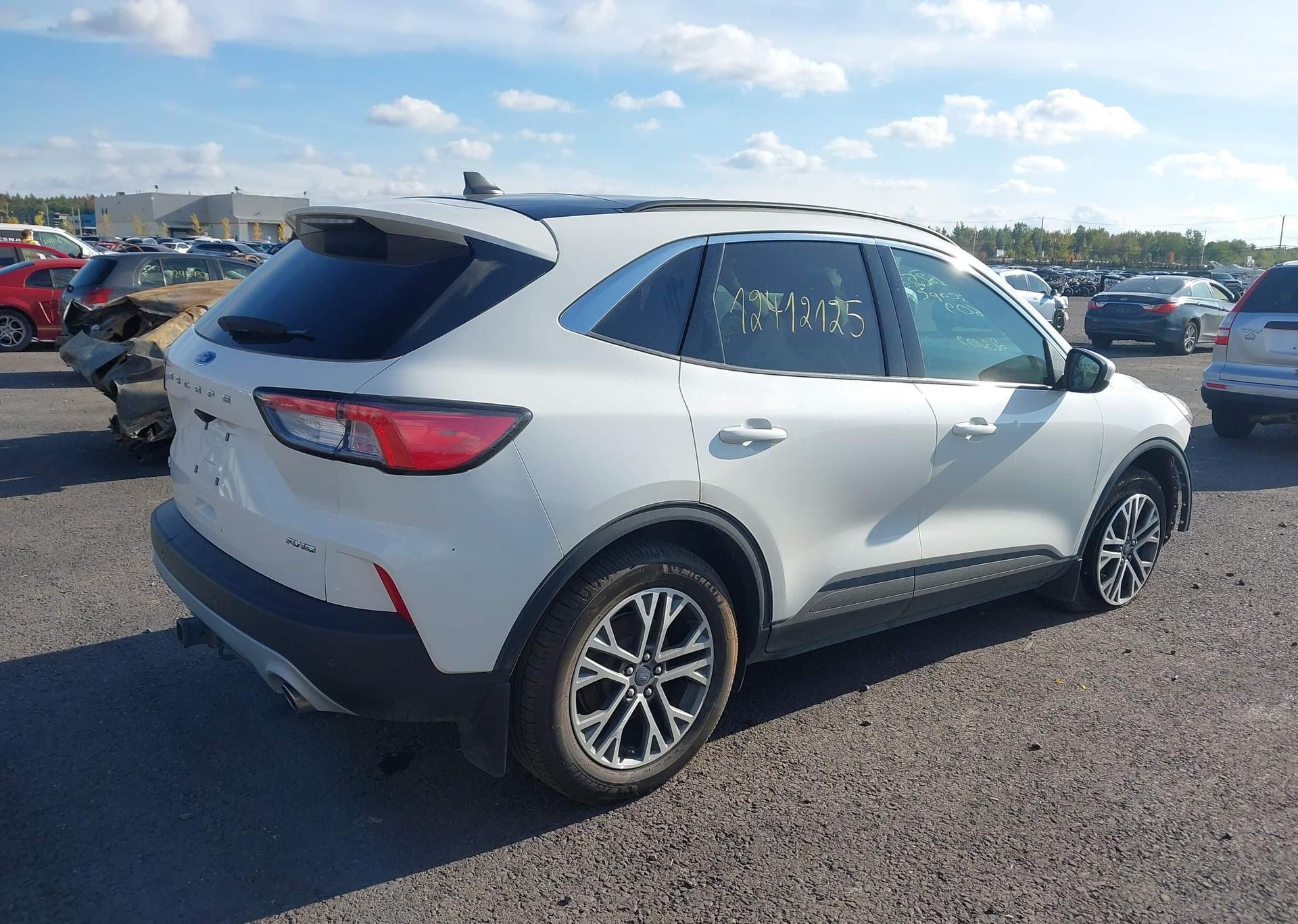2022 FORD ESCAPE SEL