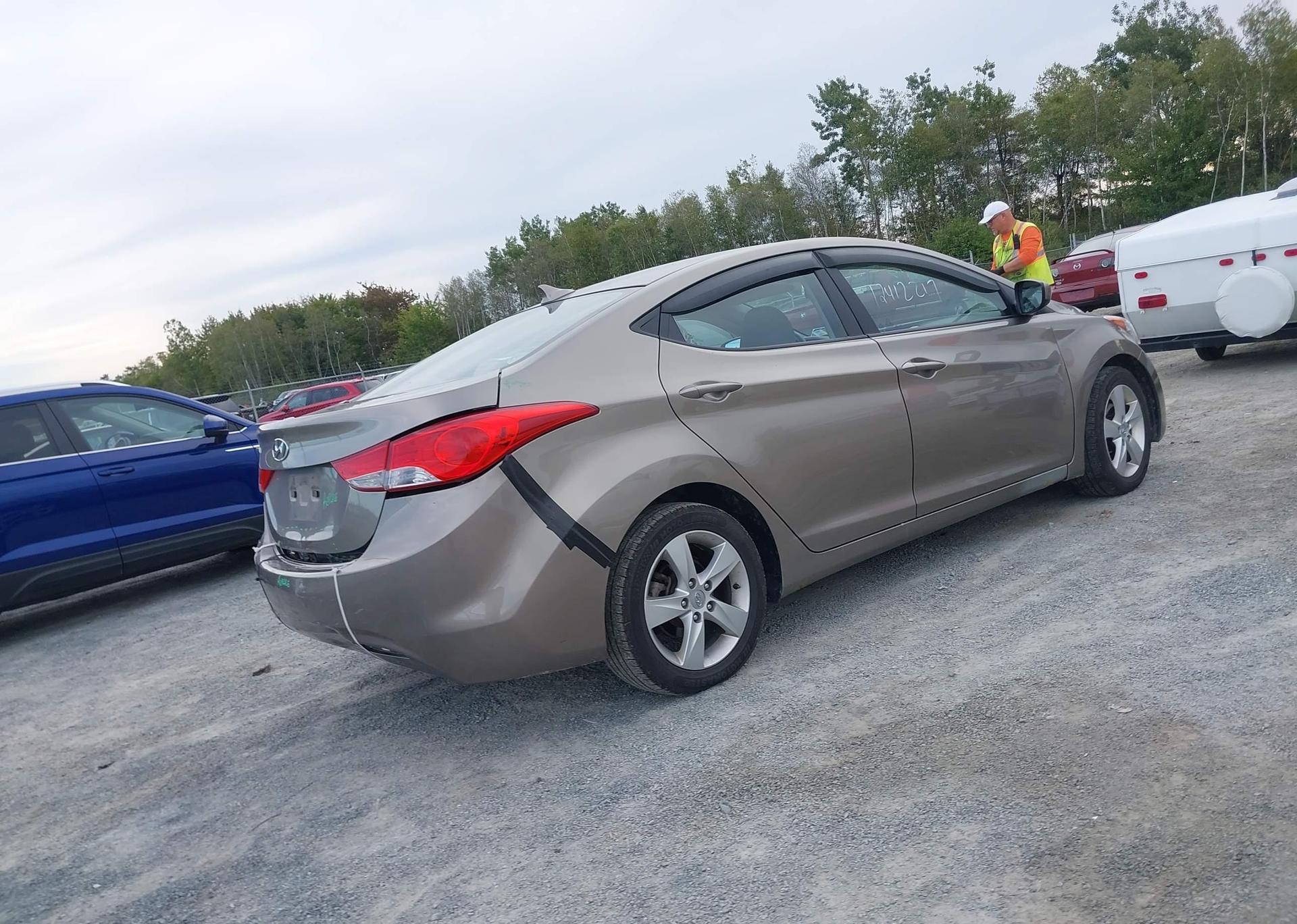 2013 HYUNDAI ELANTRA GLS