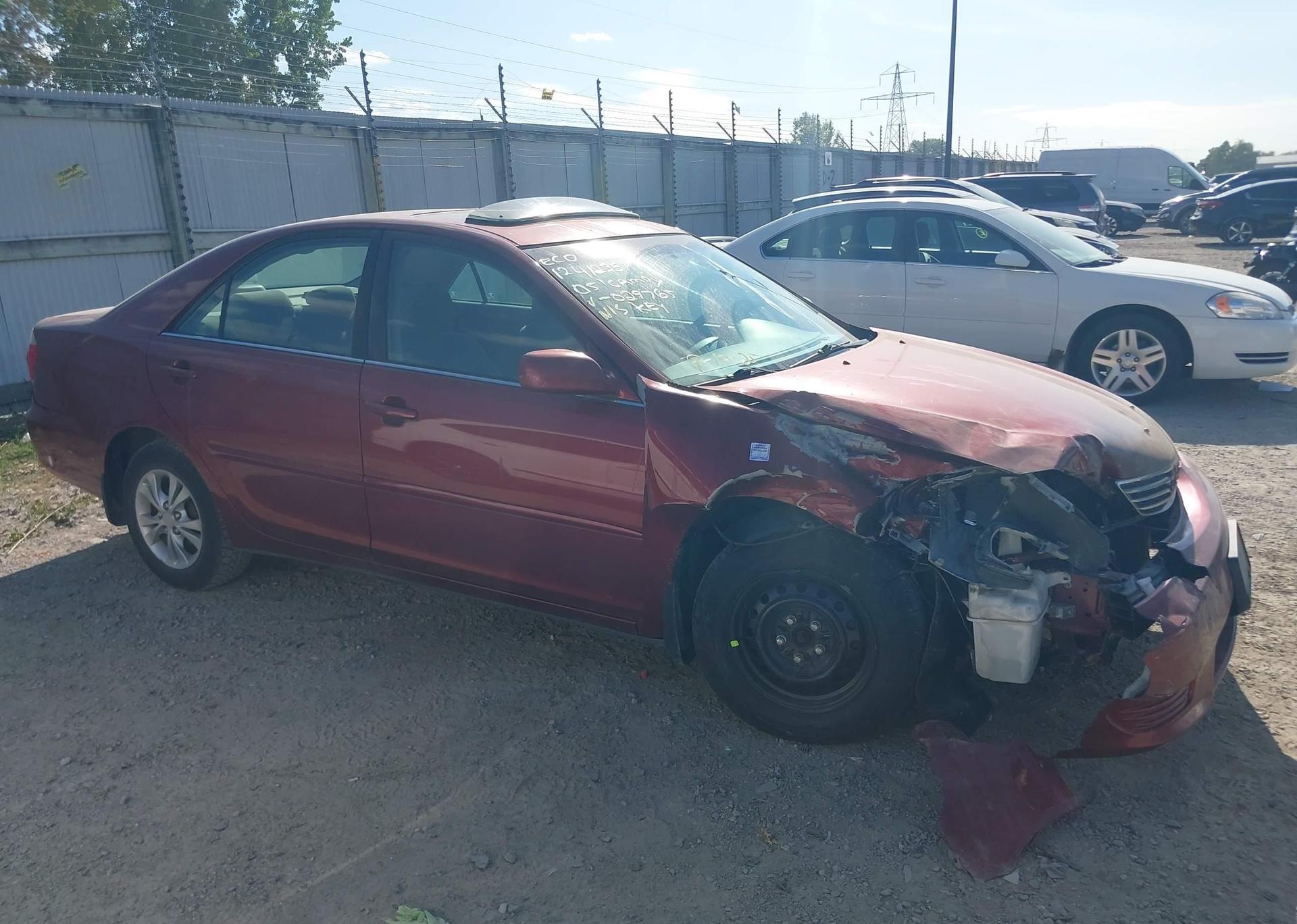 2005 TOYOTA CAMRY LE