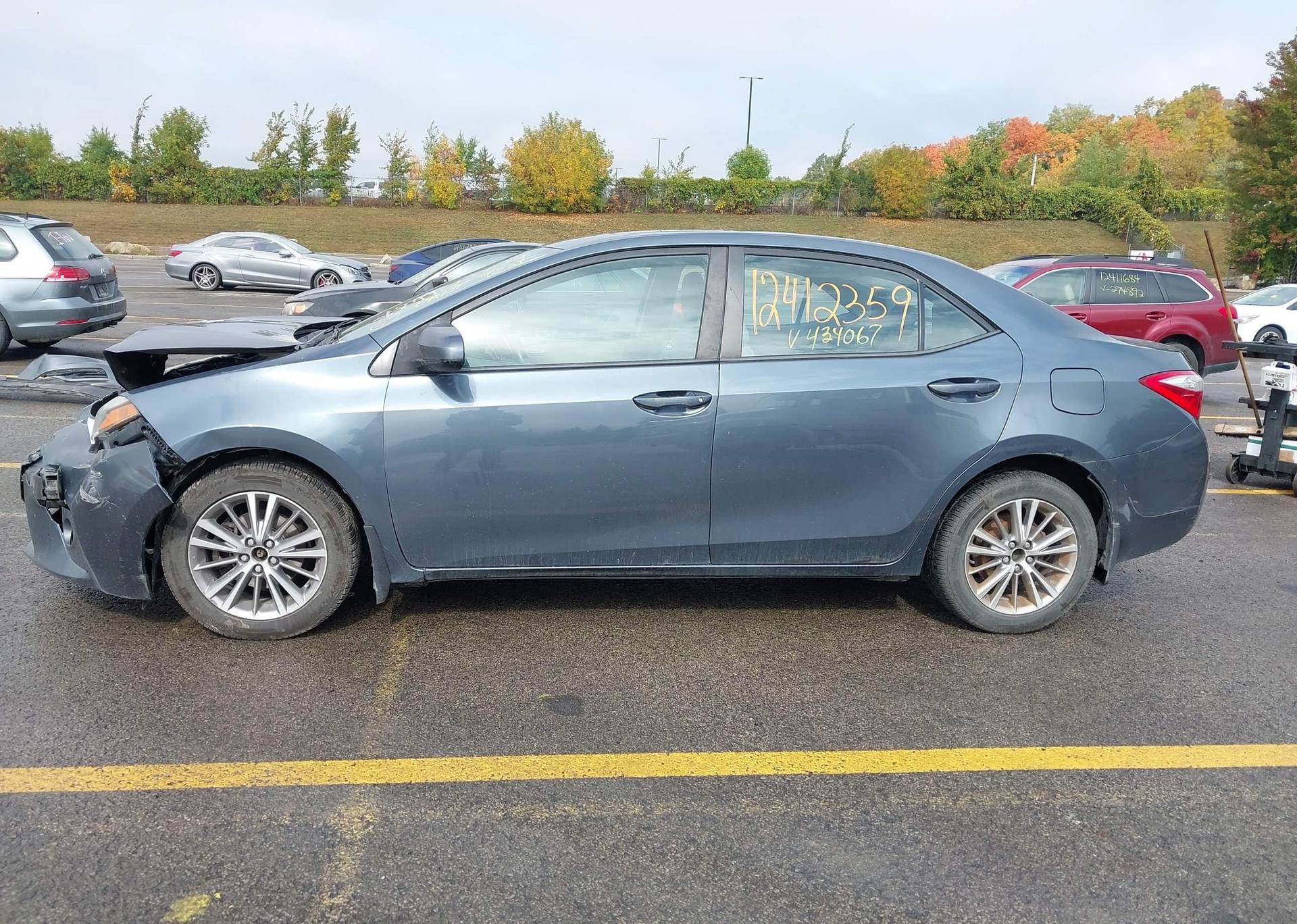 2015 TOYOTA COROLLA LE