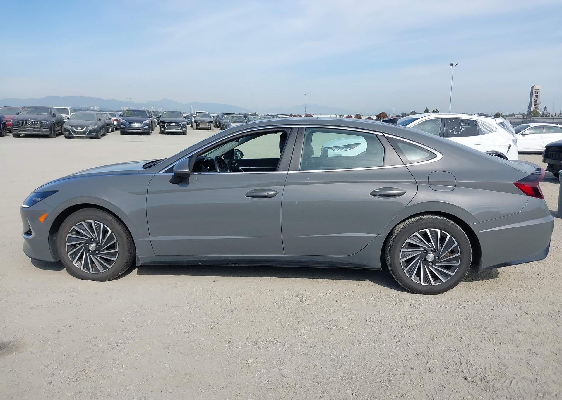 2023 HYUNDAI SONATA HYBRID ULTIMATE