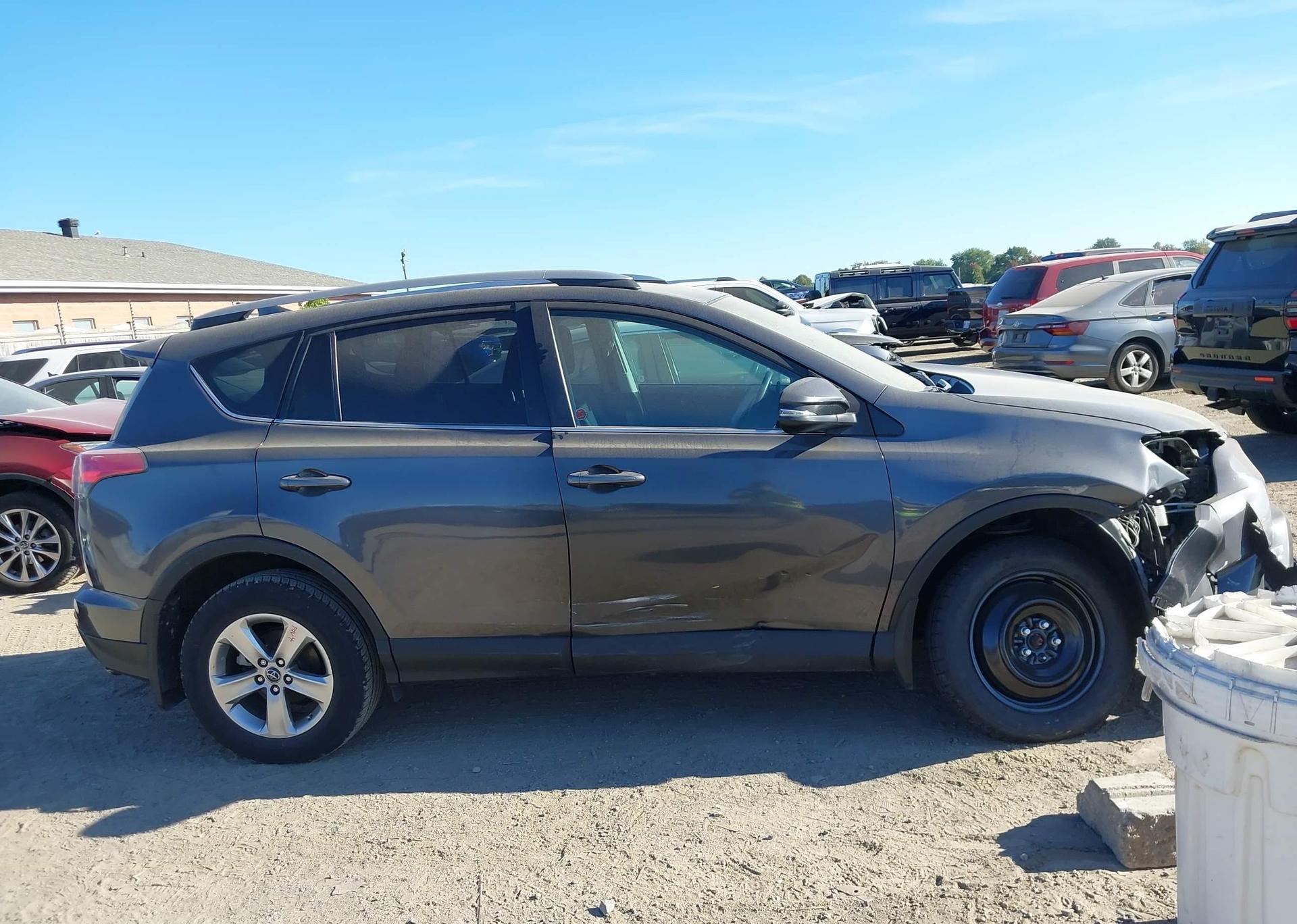 2018 TOYOTA RAV4 LE