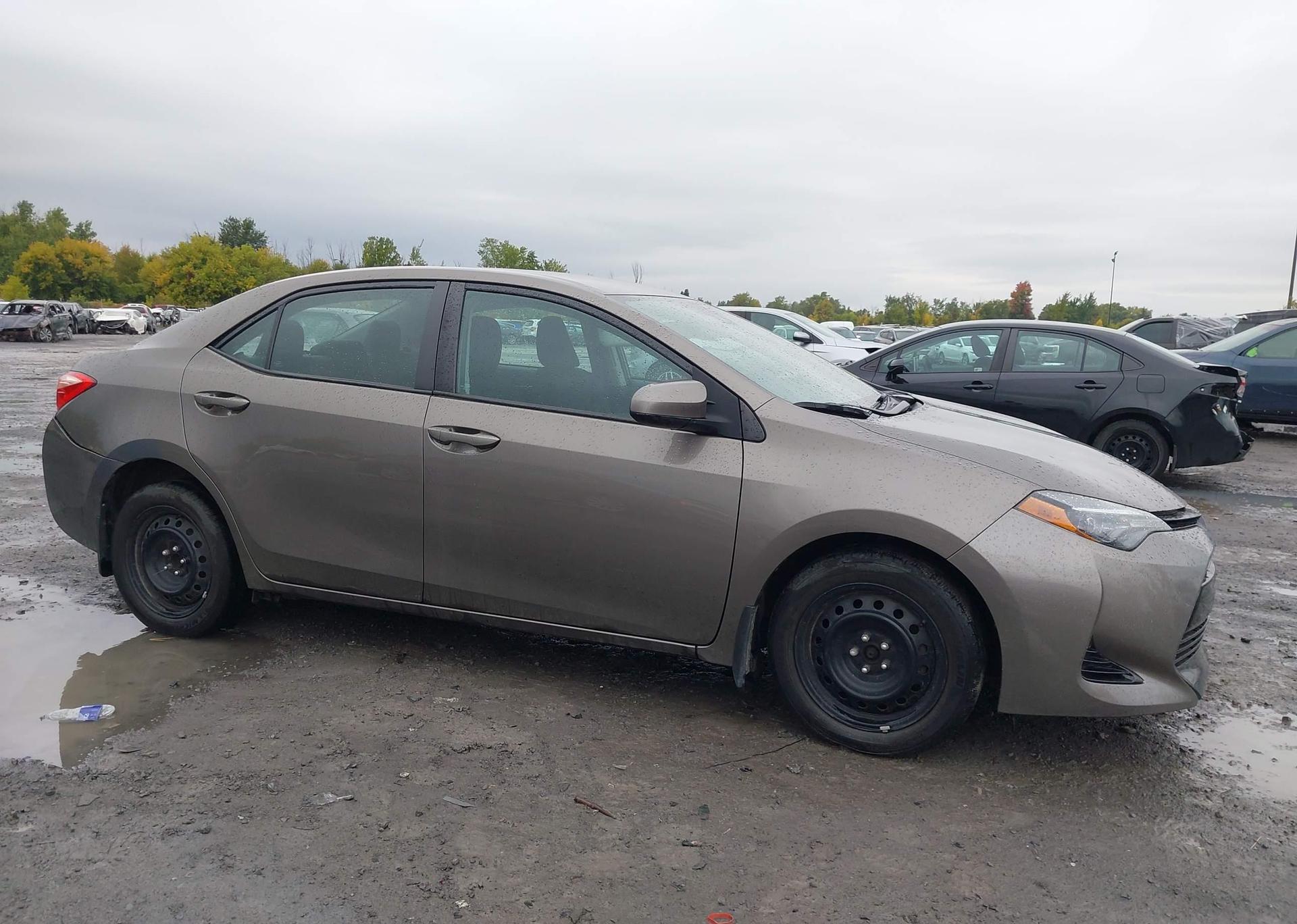 2018 TOYOTA COROLLA LE