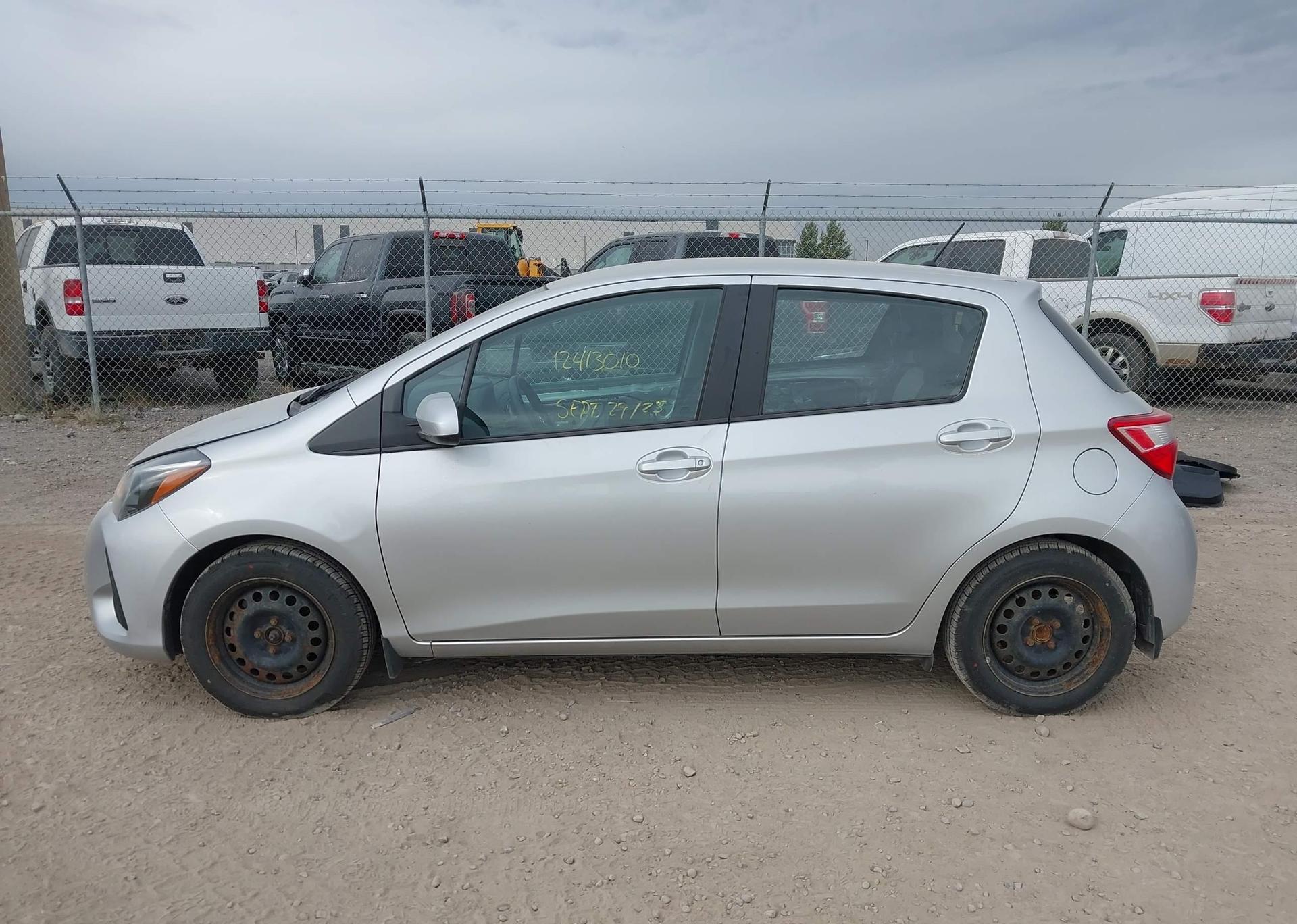 2018 TOYOTA YARIS LE