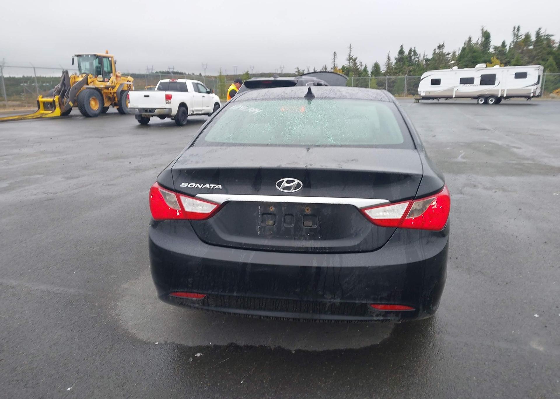 2011 HYUNDAI SONATA GLS