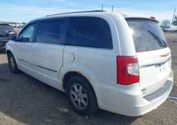 2011 CHRYSLER TOWN & COUNTRY