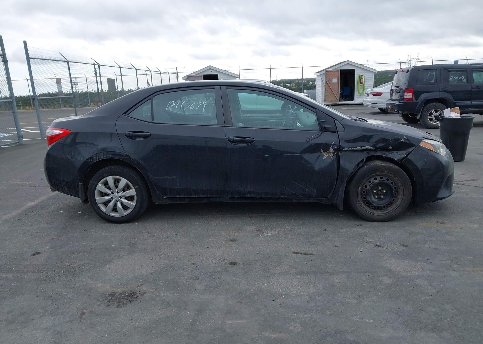 2014 TOYOTA COROLLA LE