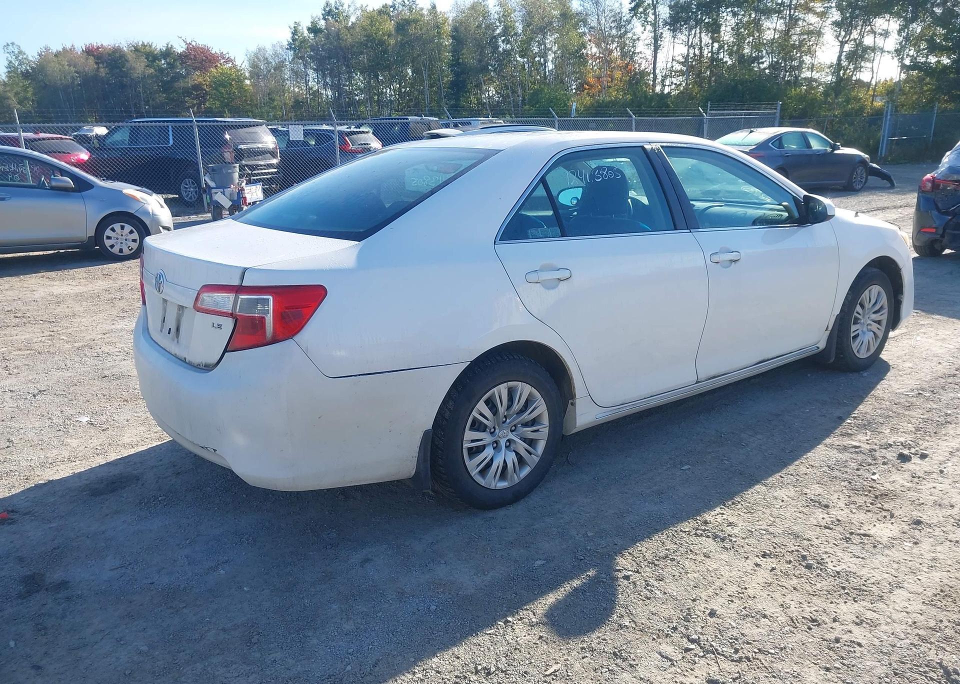 2012 TOYOTA CAMRY LE